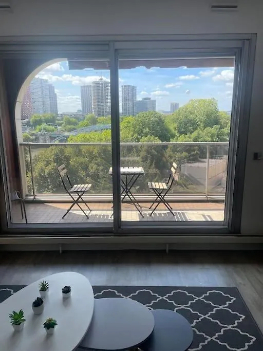 Apartment Tour Eiffel Vue Seine Avec Terrasse Paris